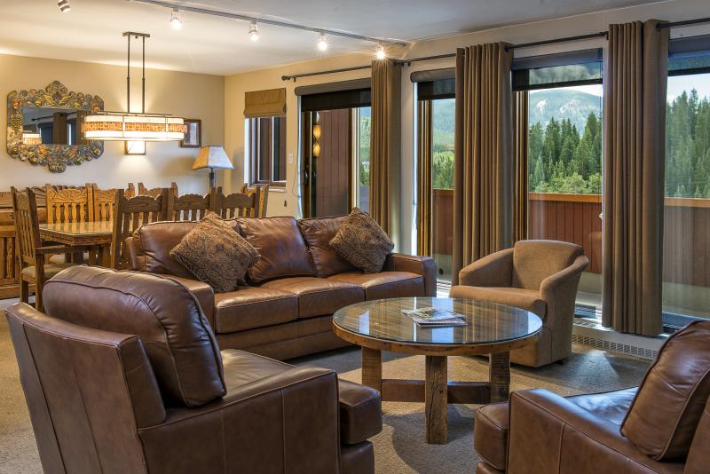 Alpenglow Suite Living Area