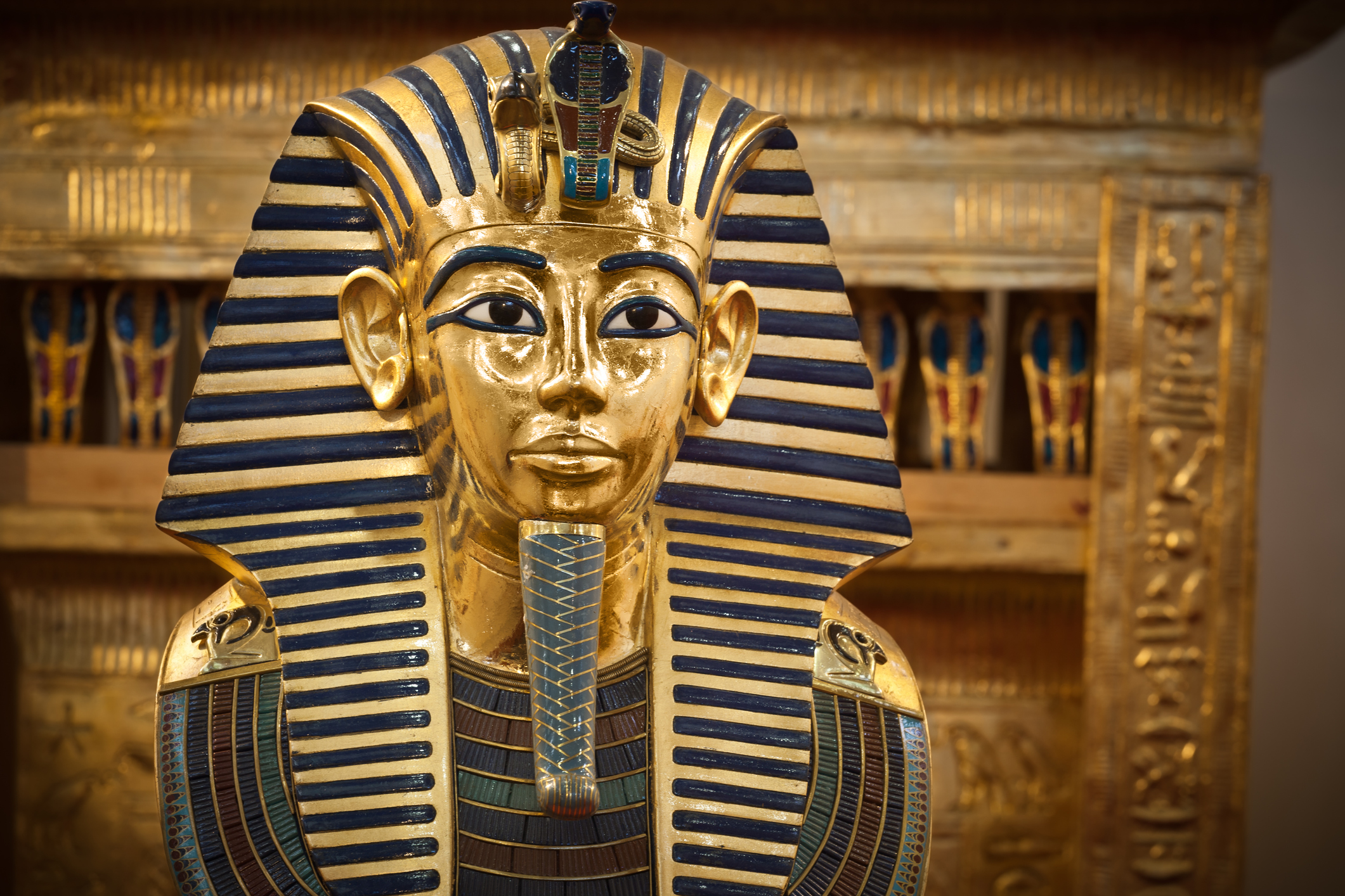 Tutankhamun\'s funerary mask